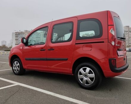 Красный Рено Кенгу, объемом двигателя 1.5 л и пробегом 240 тыс. км за 7203 $, фото 1 на Automoto.ua