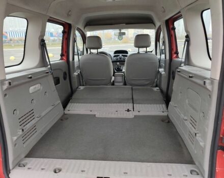 Красный Рено Кенгу, объемом двигателя 1.5 л и пробегом 240 тыс. км за 7203 $, фото 15 на Automoto.ua