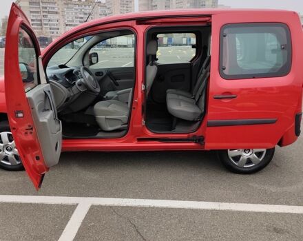 Красный Рено Кенгу, объемом двигателя 1.5 л и пробегом 240 тыс. км за 7203 $, фото 10 на Automoto.ua