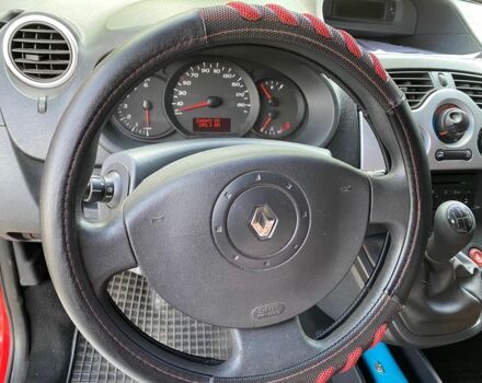 Красный Рено Кенгу, объемом двигателя 1.5 л и пробегом 263 тыс. км за 6555 $, фото 5 на Automoto.ua