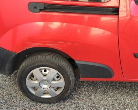 Красный Рено Кенгу, объемом двигателя 0 л и пробегом 205 тыс. км за 16500 $, фото 3 на Automoto.ua