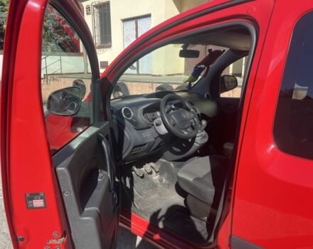 Красный Рено Кенгу, объемом двигателя 1.5 л и пробегом 220 тыс. км за 10500 $, фото 2 на Automoto.ua