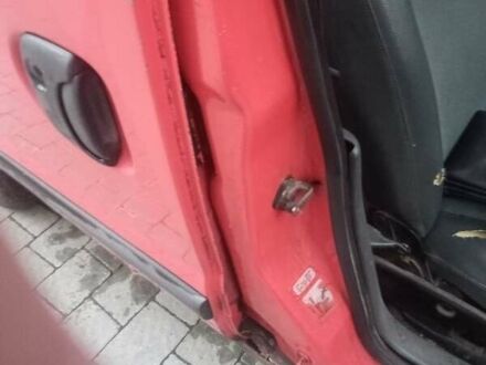 Рено Кєнгу 1999 у Львові на Automoto.ua Червоний Рено Кєнгу, об'ємом двигуна 1.9 л та пробігом 326 тис. км за 1200 $, фото 1 на Automoto.ua
