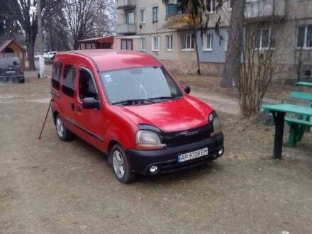 Рено Кєнгу 2000 у Лугинах на Automoto.ua Червоний Рено Кєнгу, об'ємом двигуна 1.9 л та пробігом 300 тис. км за 2500 $, фото 1 на Automoto.ua