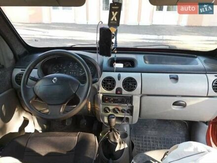 Рено Кєнгу 2005 у Чернівцях на Automoto.ua Червоний Рено Кєнгу, об'ємом двигуна 1.5 л та пробігом 305 тис. км за 3300 $, фото 1 на Automoto.ua
