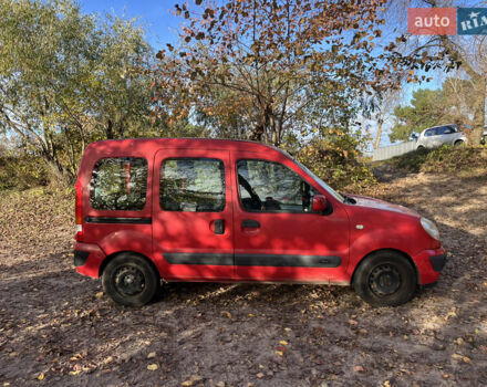 Красный Рено Кенгу, объемом двигателя 1.6 л и пробегом 272 тыс. км за 6000 $, фото 1 на Automoto.ua