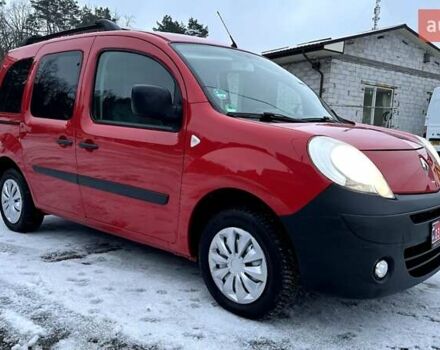 Красный Рено Кенгу, объемом двигателя 1.6 л и пробегом 200 тыс. км за 6400 $, фото 1 на Automoto.ua