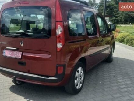 Красный Рено Кенгу, объемом двигателя 1.6 л и пробегом 197 тыс. км за 7650 $, фото 1 на Automoto.ua