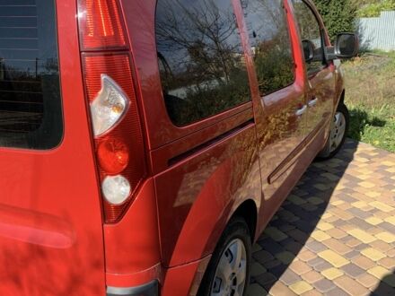 Червоний Рено Кєнгу, об'ємом двигуна 1.6 л та пробігом 249 тис. км за 7000 $, фото 1 на Automoto.ua