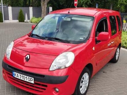 Рено Кенгу 2011 в Черкассах на Automoto.ua Красный Рено Кенгу, объемом двигателя 1.6 л и пробегом 185 тыс. км за 8100 $, фото 1 на Automoto.ua