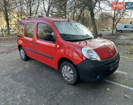 Красный Рено Кенгу, объемом двигателя 1.5 л и пробегом 248 тыс. км за 6400 $, фото 1 на Automoto.ua
