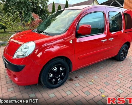 Красный Рено Кенгу, объемом двигателя 1.6 л и пробегом 180 тыс. км за 7550 $, фото 1 на Automoto.ua