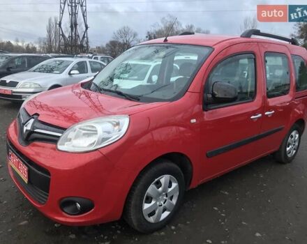 Красный Рено Кенгу, объемом двигателя 1.6 л и пробегом 251 тыс. км за 7750 $, фото 1 на Automoto.ua