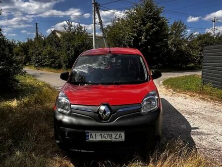 Рено Кенгу 2015 в Борисполе на Automoto.ua Красный Рено Кенгу, объемом двигателя 0 л и пробегом 180 тыс. км за 7100 $, фото 1 на Automoto.ua