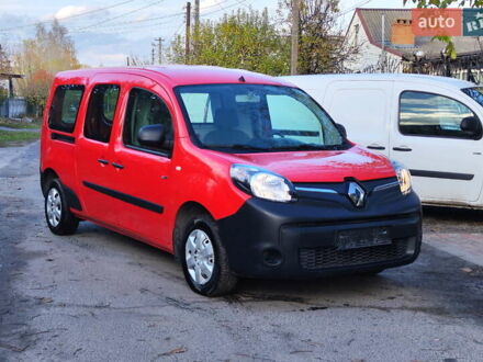 Рено Кенгу 2019 в Новых Санжарах на Automoto.ua Красный Рено Кенгу, объемом двигателя 0 л и пробегом 58 тыс. км за 10999 $, фото 1 на Automoto.ua