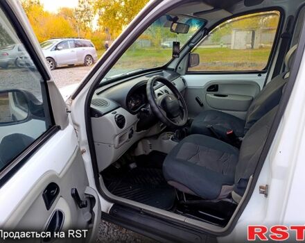 Рено Кенгу 2004 в Харькове на Automoto.ua Рено Кенгу, объемом двигателя 1.9 л и пробегом 286 тыс. км за 1700 $, фото 4 на Automoto.ua