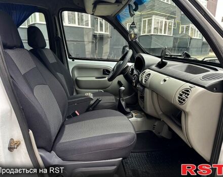 Рено Кенгу, объемом двигателя 1.5 л и пробегом 240 тыс. км за 4000 $, фото 11 на Automoto.ua