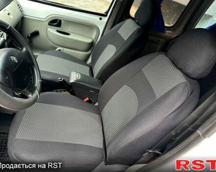 Рено Кенгу, объемом двигателя 1.5 л и пробегом 240 тыс. км за 4000 $, фото 8 на Automoto.ua