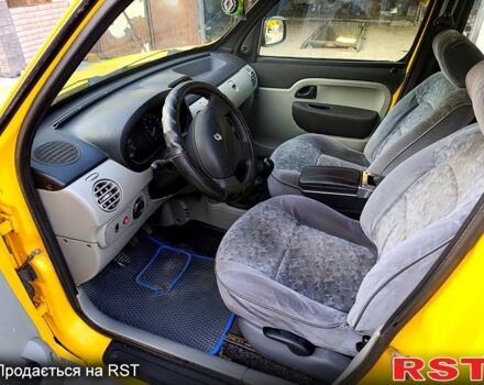 Рено Кенгу, объемом двигателя 1.5 л и пробегом 220 тыс. км за 4200 $, фото 3 на Automoto.ua