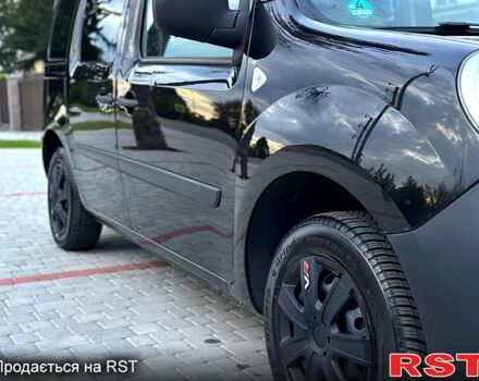 Рено Кенгу, объемом двигателя 1.6 л и пробегом 198 тыс. км за 7500 $, фото 3 на Automoto.ua