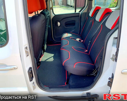 Рено Кенгу, объемом двигателя 1.5 л и пробегом 255 тыс. км за 9700 $, фото 8 на Automoto.ua