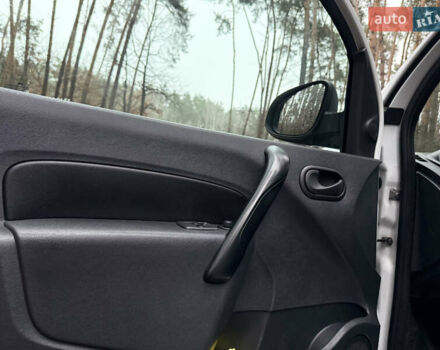 Рено Кєнгу, об'ємом двигуна 1.5 л та пробігом 275 тис. км за 7800 $, фото 15 на Automoto.ua