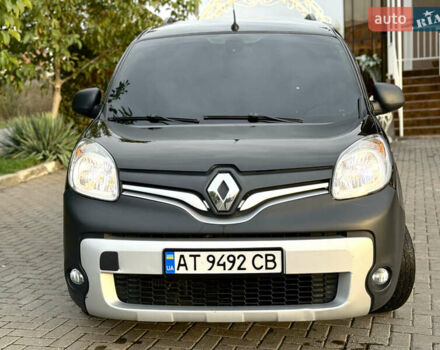 Рено Кенгу, объемом двигателя 1.5 л и пробегом 260 тыс. км за 8700 $, фото 3 на Automoto.ua