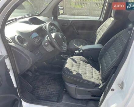 Рено Кенгу, объемом двигателя 1.46 л и пробегом 211 тыс. км за 9800 $, фото 9 на Automoto.ua