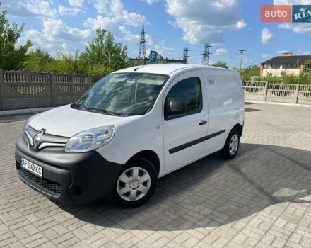 Рено Кенгу, объемом двигателя 1.46 л и пробегом 211 тыс. км за 9800 $, фото 3 на Automoto.ua