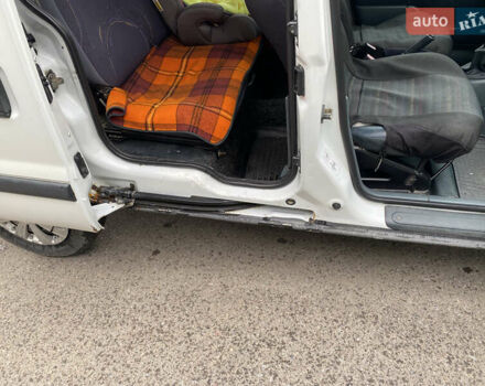 Рено Кенгу, объемом двигателя 1.9 л и пробегом 187 тыс. км за 2199 $, фото 7 на Automoto.ua
