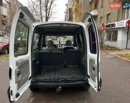 Рено Кенгу, объемом двигателя 1.5 л и пробегом 290 тыс. км за 4500 $, фото 8 на Automoto.ua