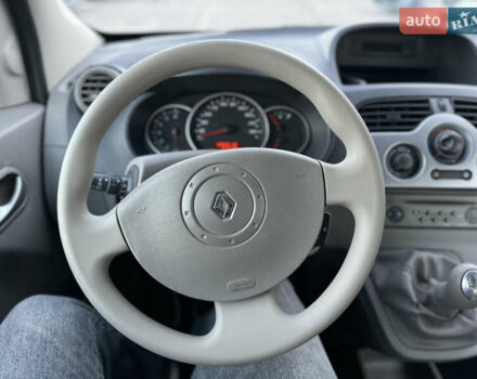 Рено Кєнгу, об'ємом двигуна 1.6 л та пробігом 187 тис. км за 8200 $, фото 17 на Automoto.ua