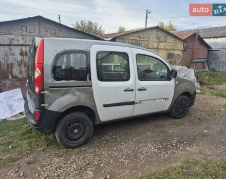 Рено Кенгу, объемом двигателя 1.6 л и пробегом 224 тыс. км за 3000 $, фото 4 на Automoto.ua