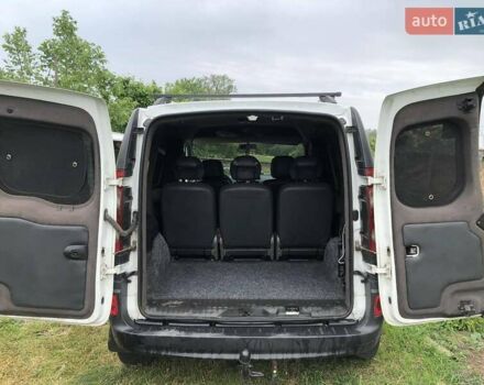 Рено Кенгу, объемом двигателя 1.5 л и пробегом 219 тыс. км за 7500 $, фото 13 на Automoto.ua