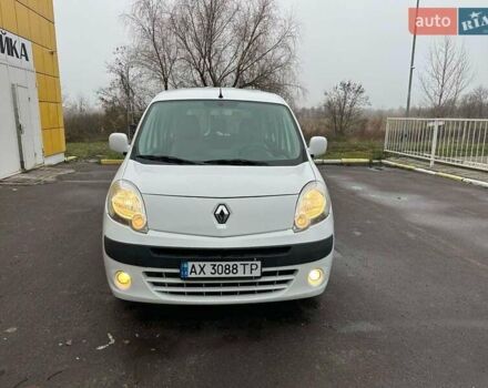 Рено Кенгу, объемом двигателя 1.5 л и пробегом 190 тыс. км за 7500 $, фото 3 на Automoto.ua