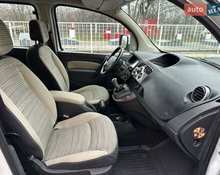 Рено Кенгу, объемом двигателя 1.5 л и пробегом 190 тыс. км за 7500 $, фото 22 на Automoto.ua