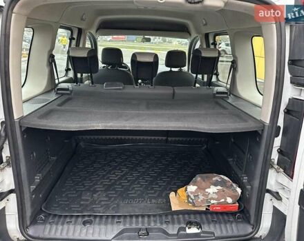 Рено Кенгу, объемом двигателя 1.5 л и пробегом 190 тыс. км за 7500 $, фото 9 на Automoto.ua