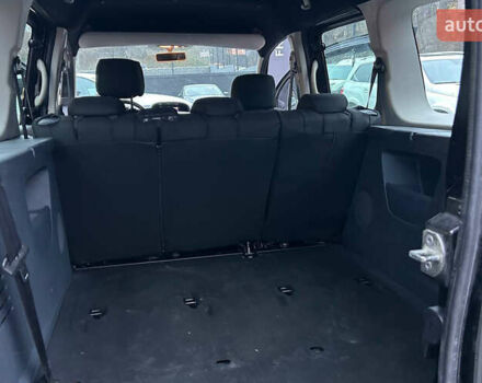 Рено Кенгу, объемом двигателя 1.5 л и пробегом 228 тыс. км за 10500 $, фото 24 на Automoto.ua