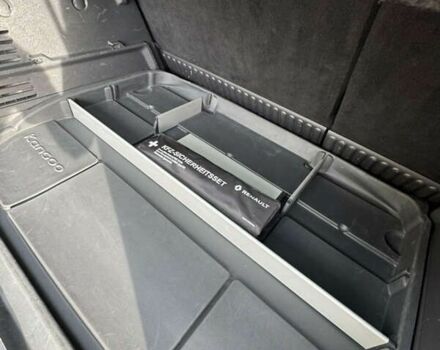 Рено Кєнгу, об'ємом двигуна 1.2 л та пробігом 155 тис. км за 12700 $, фото 27 на Automoto.ua