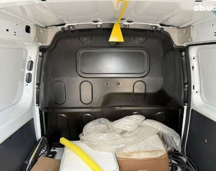 Рено Кенгу, объемом двигателя 0 л и пробегом 39 тыс. км за 9800 $, фото 10 на Automoto.ua