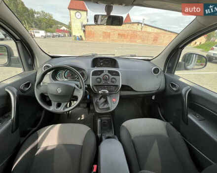 Рено Кенгу, объемом двигателя 0 л и пробегом 110 тыс. км за 13500 $, фото 22 на Automoto.ua