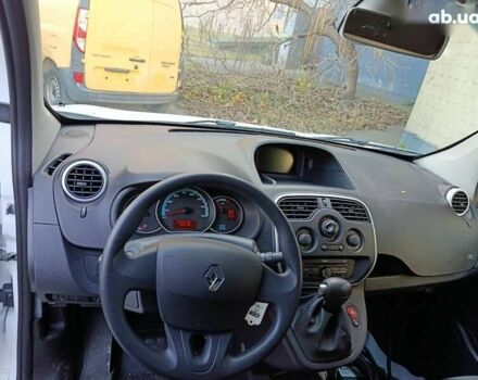 Рено Кенгу, объемом двигателя 0 л и пробегом 27 тыс. км за 13100 $, фото 3 на Automoto.ua