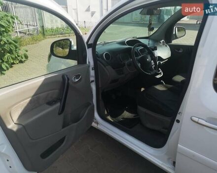 Рено Кенгу, объемом двигателя 1.5 л и пробегом 226 тыс. км за 12500 $, фото 13 на Automoto.ua