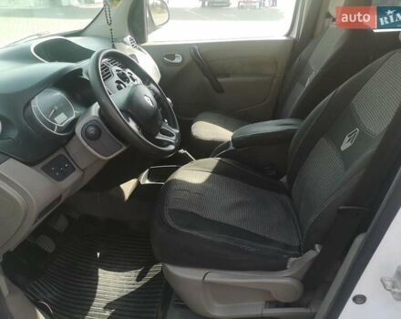 Рено Кенгу, объемом двигателя 1.5 л и пробегом 226 тыс. км за 12500 $, фото 14 на Automoto.ua