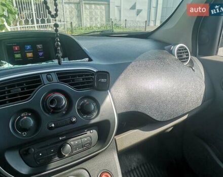 Рено Кенгу, объемом двигателя 1.5 л и пробегом 226 тыс. км за 12500 $, фото 18 на Automoto.ua