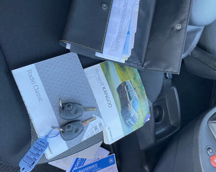 Рено Кенгу, объемом двигателя 1.5 л и пробегом 221 тыс. км за 9750 $, фото 48 на Automoto.ua