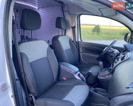 Рено Кенгу, объемом двигателя 1.5 л и пробегом 221 тыс. км за 9750 $, фото 33 на Automoto.ua