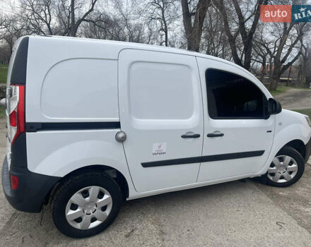 Рено Кенгу, объемом двигателя 0 л и пробегом 65 тыс. км за 9900 $, фото 17 на Automoto.ua