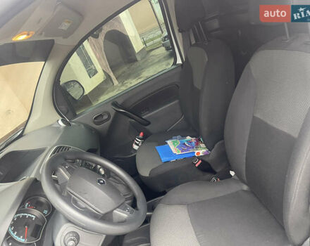 Рено Кенгу, объемом двигателя 0 л и пробегом 65 тыс. км за 9900 $, фото 6 на Automoto.ua