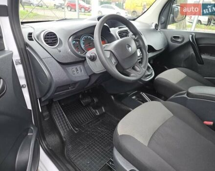 Рено Кенгу, объемом двигателя 0 л и пробегом 26 тыс. км за 14600 $, фото 42 на Automoto.ua